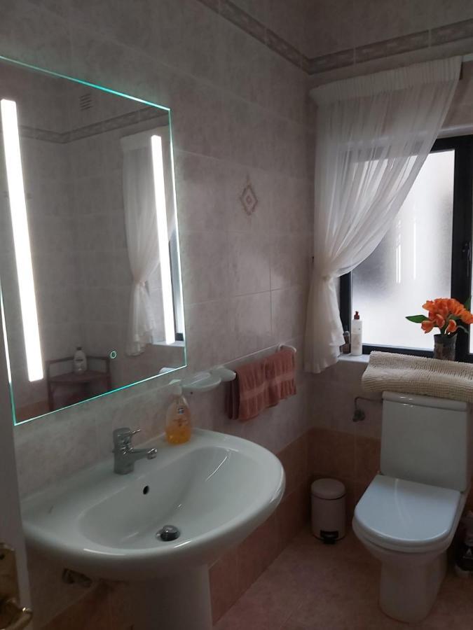 Manor Court Luxury Apartment خليج سانت بول المظهر الخارجي الصورة